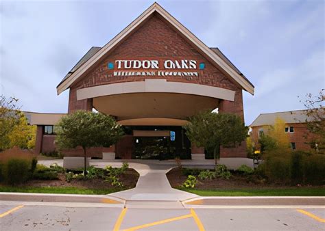 tudor oaks muskego cost